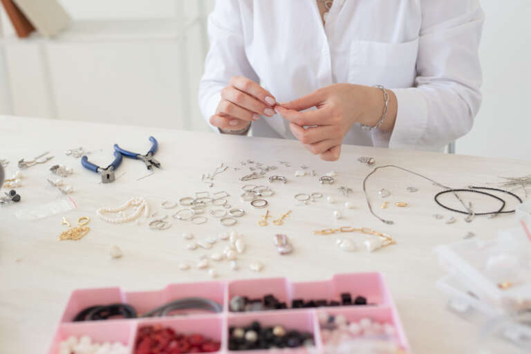 Benefits of Wholesale Jewelry Supplies